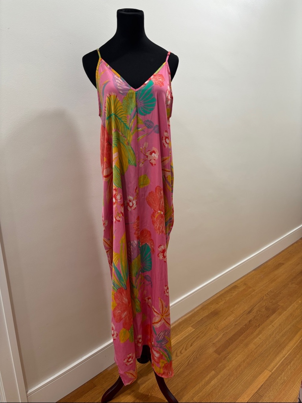 603. Van Winkle & Co Pink Tropical Print V-Neck Maxi Slip Dress